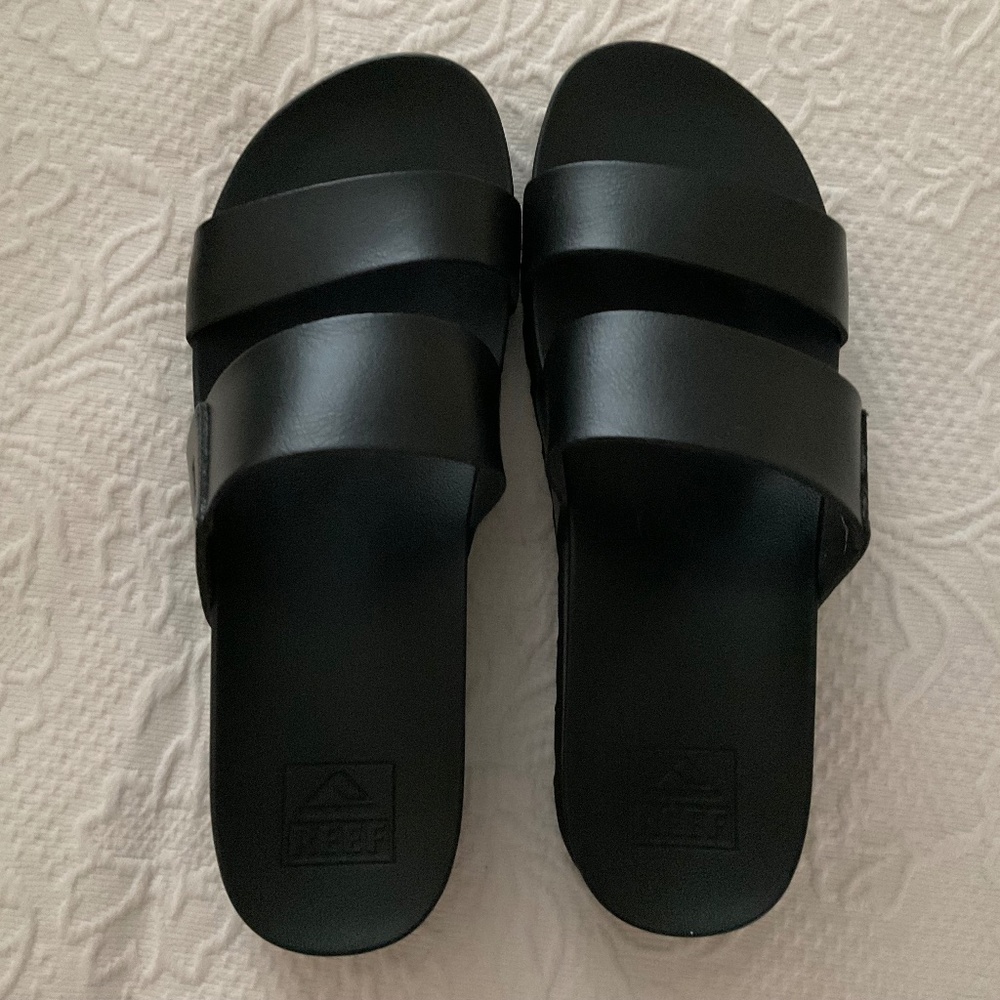 Reef cushion vista hi size 9 in black